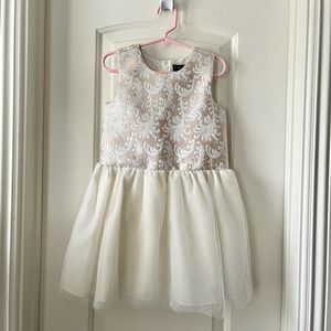 Girl dress